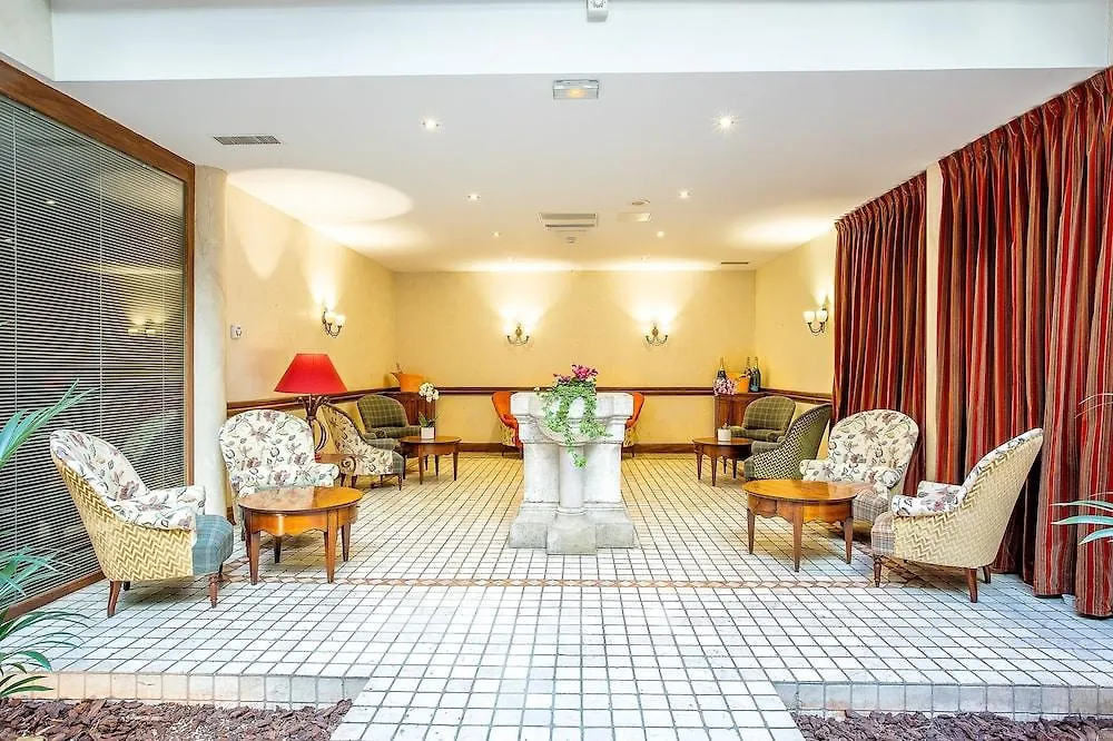 Beaumarchais 4*